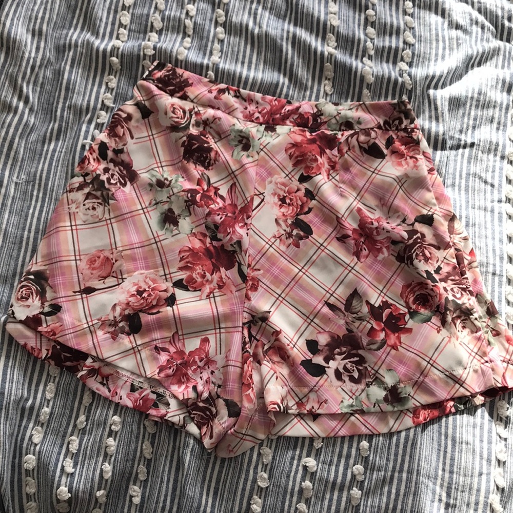 New! Skort. - Picture 2 of 2